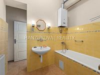 prodej prostorného zděného bytu 3+1, 99 m2 v OV s garáží a balkonem, Dělnická ul, České Budějovice - 25-04-25 Dělnická 5 Byt Foto_24.JPG