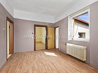 prodej rodinného domu se zahradou a garáží, Vráto - 25-06-09 Vráto RD Foto_24.JPG