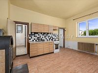 prodej rodinného domu se zahradou a garáží, Vráto - 25-06-09 Vráto RD Foto_29.JPG