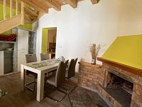 Byt 3+1 v  domě, Jivno, byt je pouze pro studenty, spolubydlení! - Byt 3+1 v  domě, Jivno, byt je vhodný pro studenty!