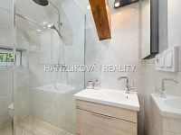 rekreační objekt s vlastním pozemkem 1381 m2 v srdci Lipna - Horní Planá, Pernek - 25.jpg