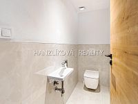 rekreační objekt s vlastním pozemkem 1381 m2 v srdci Lipna - Horní Planá, Pernek - IMG_0580.JPG