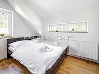 rekreační objekt s vlastním pozemkem 1381 m2 v srdci Lipna - Horní Planá, Pernek - IMG_0565.JPG