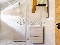 rekreační objekt s vlastním pozemkem 1381 m2 v srdci Lipna - Horní Planá, Pernek - IMG_0569.JPG