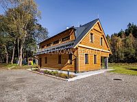 rekreační objekt s vlastním pozemkem 1381 m2 v srdci Lipna - Horní Planá, Pernek - IMG_0587.JPG