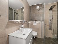 prodej zařízeného apartmánu 3+kk se sklepem a vyhrazeným parkovacím stáním, Černá v Pošumaví - 23.jpg