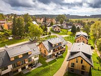 prodej zařízeného apartmánu 1kk s  vyhrazeným parkovacím stáním, Černá v Pošumaví - 1.jpg