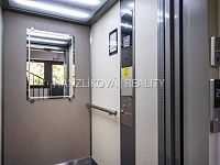 prodej zařízeného apartmánu 1kk s  vyhrazeným parkovacím stáním, Černá v Pošumaví - 25-09-27 Černá v Pošumaví 220 Byt Foto_29.jpg