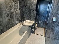 Pronájem bytu 2+1, Plzeňská ulice - Nabízíme k pronájmu byt 2+1 v panelovém domě v blízkosti řeky Vltavy, a to v Plzeňské ulici.