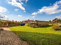 prodej zahrady 190 m2 se zděnou dvojgaráží - Rudolfov u Českých Budějovic - 25-09-29 Rudolfov RD Foto_36.jpg