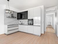 Pronájem podkrovního bytu 3+kk s terasou 2x 10m2, byt C.P.4- terasy Branišovská, ČB - 25-09-08 ČB Branišovská Byt Foto_43.jpg