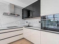 Pronájem podkrovního bytu 3+kk s terasou 2x 10m2, byt C.P.4- terasy Branišovská, ČB - 25-09-08 ČB Branišovská Byt Foto_45.jpg