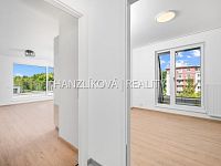 Pronájem podkrovního bytu 3+kk s terasou 2x 10m2, byt C.P.4- terasy Branišovská, ČB - 25-09-08 ČB Branišovská Byt Foto_53.jpg