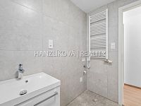 Pronájem podkrovního bytu 3+kk s terasou 2x 10m2, byt C.P.4- terasy Branišovská, ČB - 25-09-08 ČB Branišovská Byt Foto_56.jpg