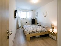 Pronájem nového bytu 2+kk s terasou a sklepem, Klaricova ul., České Budějovice - Ložnice, pronájem bytu 2+kk, Klaricova, České Budějovice