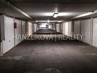 Nabízíme k pronájmu garáž v ulici Krčínova - IMG-20250302-WA0010.jpg