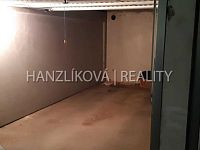 Nabízíme k pronájmu garáž v ulici Krčínova - IMG-20250302-WA0011.jpg