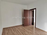 Pronájem nadstandardního bytu 3+kk (B.5.6) se dvěma balkony, rezidence DLOUHÁ LOUKA 2.etapa - Pokoj, pronájem bytu 3+kk, rezidence Dlouhá Louka, České Budějovice