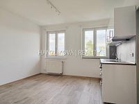 Pronájem zrekonstruovaného bytu 2+kk, (č. 12) Fr. Šrámka - Obývací pokoj, pronájem bytu 2+kk, F. Šrámka, České Budějovice