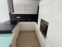 Pronájem bytu 3+kk s lodžií, B. Smetany