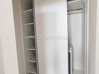 Pronájem nového bytu 2+kk s terasou, sklepem a garážovým stáním, ul. K. Šatala., České Budějovice - Šatna, pronájem bytu 2+kk, K. Šatala, České Budějovice