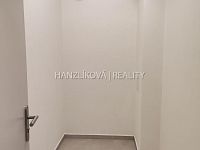 Pronájem nového bytu 2+kk s terasou, sklepem a garážovým stáním, ul. K. Šatala., České Budějovice - Sklep, pronájem bytu 2+kk, K. Šatala, České Budějovice