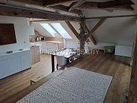 pronájem bytu 2kk, 66 m2 v podkroví zrekonstruované bývalé Obecní školy - Polná na Šumavě - 20251116_150243.jpg