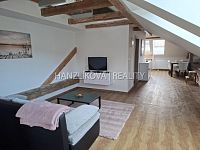 pronájem bytu 2kk, 66 m2 v podkroví zrekonstruované bývalé Obecní školy - Polná na Šumavě - 20251116_150304.jpg