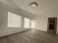 Pronájem  nového zrekonstruovaného bytu 2+kk, v ulici Budivojova ulice - Pronájem  nového zrekonstruovaného bytu 2+kk, v ulici Budivojova ulice, ložnice