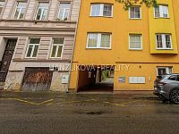 Pronájem parkovacího stání, J.Š.Baara - Pronájem parkovacího stání, J. Š. Baara, České Budějovice