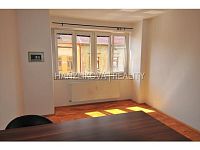 Pronájem bytu 2+kk (č.2), Dělnická ulice - Obývací část, pronájem bytu 2+kk, Dělnická, České Budějoviceac