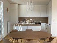 Pronájem nadstandardního bytu 4+kk 103 m2 s terasou  55m2 , byt C.P.1- terasy Branišovská, ČB