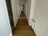 Pronájem nadstandardního bytu 4+kk 103 m2 s terasou  55m2 , byt C.P.1- terasy Branišovská, ČB - Pronájem nadstandardního bytu 4+kk 103 m2 s terasou  55m2 , byt C.P.1- terasy Branišovská, ČB