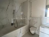 Pronájem nadstandardního bytu 4+kk 103 m2 s terasou  55m2 , byt C.P.1- terasy Branišovská, ČB - Pronájem nadstandardního bytu 4+kk 103 m2 s terasou  55m2 , byt C.P.1- terasy Branišovská, ČB