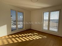 Pronájem nadstandardního bytu 4+kk 103 m2 s terasou  55m2 , byt C.P.1- terasy Branišovská, ČB - Pronájem nadstandardního bytu 4+kk 103 m2 s terasou  55m2 , byt C.P.1- terasy Branišovská, ČB