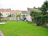 Pronájem zděného bytu 2+1 (č.5) se zahradou, Puklicova ulice - Zahrada, pronájem bytu 2+1, Puklicova, České Budějovice