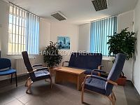 Pronájem kancelářských prostor ( 37 m2) s parkováním, Husova tř. - centrum ČB - IMG_1516.jpeg