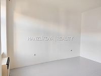 Pronájem bytu 1+kk, ul. Jírovcova - Pokoj, pronájem bytu 1+kk, Jírovcova, České Budějovice