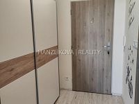 Pronájem bytu 2+kk ve 7.NP s terasou, byt B.7.2, rezidence DLOUHÁ LOUKA 2.etapa - Přredsíň, pronájem bytu 2+kk, Dlouhá Louka, České Budějovice