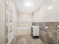 pronájem podkrovního bytu 3+kk 80 m2 s terasou 30m2 , byt A.P.3- terasy Branišovská, ČB - 25-09-19 ČB Branišovská - 2x byt Byt Foto_40.jpg