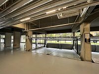 Kompletně zařízený, nový, prostorný byt 1+kk s terasou a garáží (63 m²) – novostavba, O. Nedbala, ČB - byt 1+kk, Oskara Nedbala, garážové stání