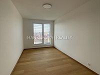 pronájem nadstandarndího nového bytu 3+kk s terasou B33, sklepem a parkováním, residence Hálkova - IMG_6378.jpg