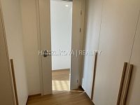 pronájem nadstandarndího nového bytu 3+kk s terasou B33, sklepem a parkováním, residence Hálkova - IMG_6380.jpg