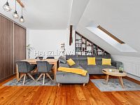 Pronájem bytu 2+1, 67m2, Rudolfovská ulice – pohodlné bydlení u parku Na Sadech a centra města - 25-10-17 ČB Rudolfovská 35 Byt Foto_01.jpg