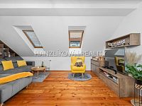 Pronájem bytu 2+1, 67m2, Rudolfovská ulice – pohodlné bydlení u parku Na Sadech a centra města - 25-10-17 ČB Rudolfovská 35 Byt Foto_03.jpg