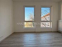 Pronájem moderního bytu 2+kk s lodžií, byt č. 18, 3. NP – Rezidence Hálkova, Pražské předměstí - IMG_2333.jpeg