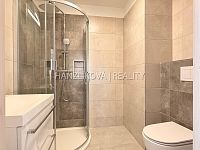 Pronájem moderního bytu 2+kk s lodžií, byt č. 18, 3. NP – Rezidence Hálkova, Pražské předměstí - IMG_2335.jpeg