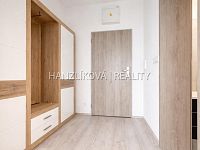 Pronájem luxusního bytu 3+kk ve 9.NP s terasou, byt A.9.2, rezidence DLOUHÁ LOUKA 2.etapa - 5.jpg