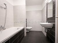 Pronájem luxusního bytu 3+kk ve 9.NP s terasou, byt A.9.2, rezidence DLOUHÁ LOUKA 2.etapa - 7.jpg