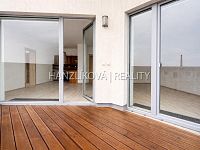 Pronájem luxusního bytu 3+kk ve 9.NP s terasou, byt A.9.2, rezidence DLOUHÁ LOUKA 2.etapa - 9.jpg